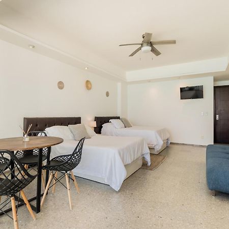 *Turquoise Escape- Beachfront Studio By Casa Paraiso* Cancún Zewnętrze zdjęcie