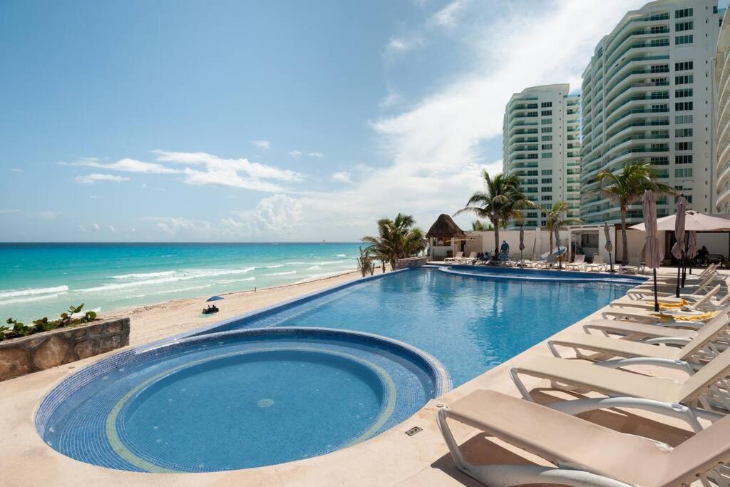 *Turquoise Escape- Beachfront Studio By Casa Paraiso* Cancún Zewnętrze zdjęcie